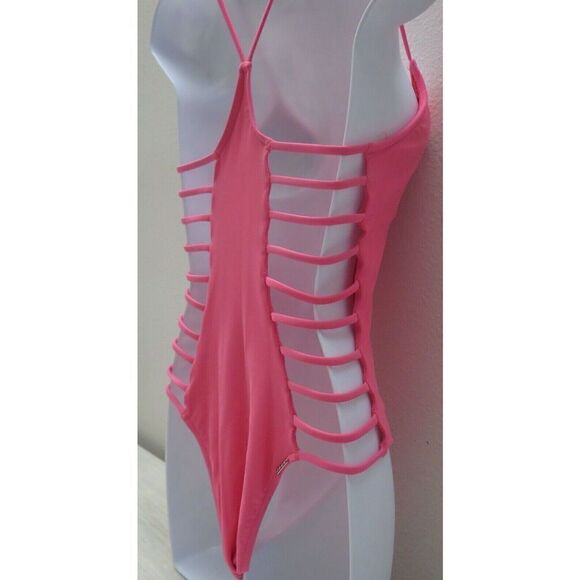 Body Glove Women's Sz XS Hot Pink Nina Cut Out 1-Piece Swimsuit - Picture 10 of 10